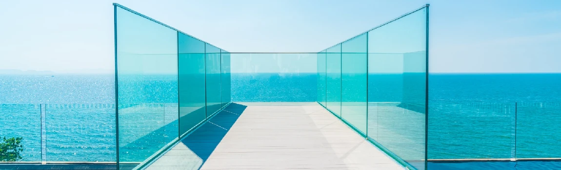 Customized Glass Pool Fence Repair Services in Evanston, Illinois